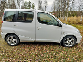 Toyota Yaris Verso