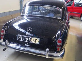 Mercedes-Benz 180