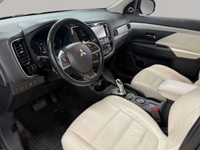 Mitsubishi Outlander PHEV