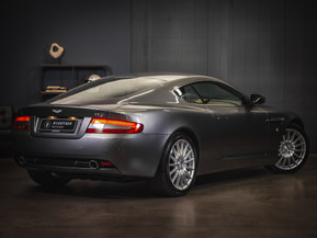 Aston Martin DB9