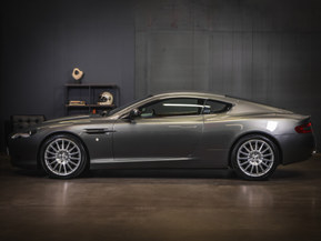 Aston Martin DB9