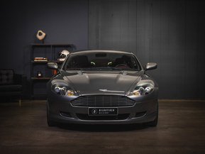 Aston Martin DB9