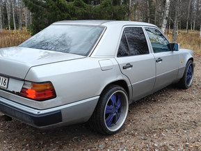 Mercedes-Benz 300
