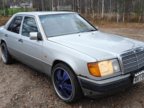 Mercedes-Benz 300