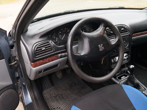 Peugeot 406
