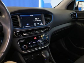 Hyundai Ioniq Plug-In