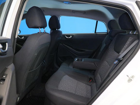 Hyundai Ioniq Plug-In