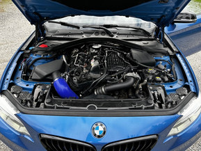 BMW M240i