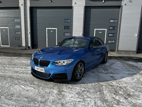 BMW M240i