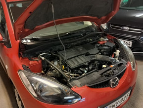 Mazda 2