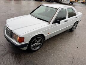 Mercedes-Benz 190