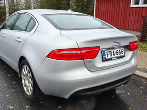Jaguar XE