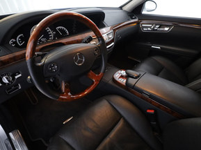 Mercedes-Benz S