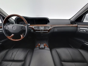 Mercedes-Benz S