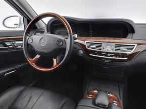 Mercedes-Benz S