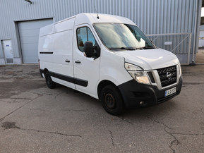Nissan NV400