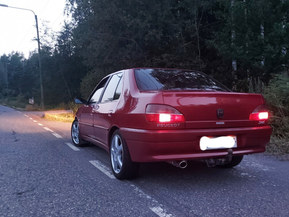 Peugeot 306