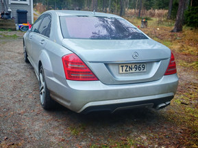 Mercedes-Benz S