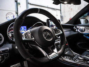 Mercedes-Benz C 63 AMG