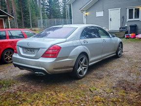 Mercedes-Benz S