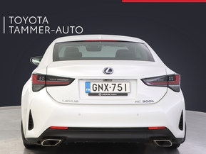 Lexus RC