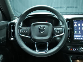 Volvo EX40