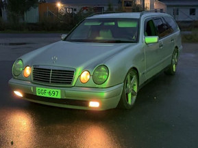 Mercedes-Benz 290