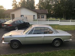 BMW 2000