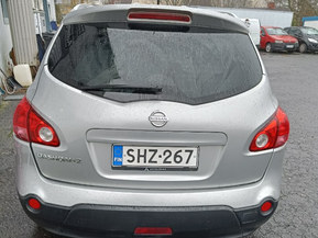 Nissan Qashqai+2