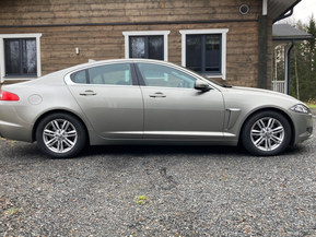 Jaguar XF