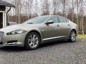 Jaguar XF
