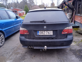 BMW 525