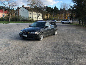 BMW 330