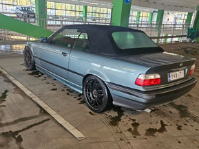 BMW 325