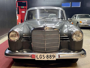 Mercedes-Benz 180