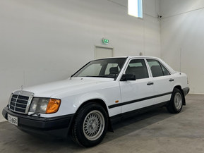 Mercedes-Benz 300