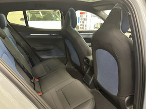 Volvo EX30 Cross Country