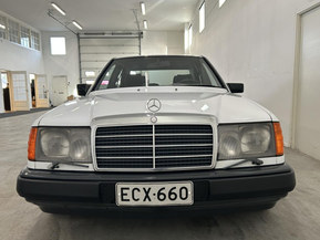 Mercedes-Benz 300