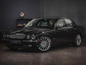 Jaguar XJR