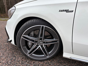 Mercedes-Benz A 45 AMG