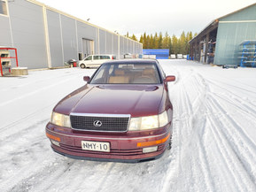 Lexus LS