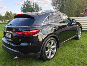 Infiniti FX30d