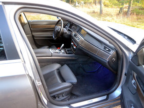 BMW 730