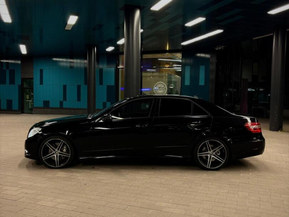 Mercedes-Benz E