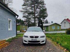 BMW 525