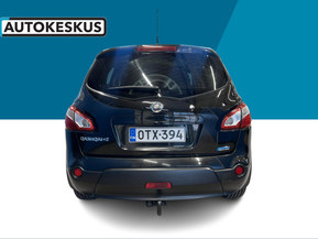Nissan Qashqai+2