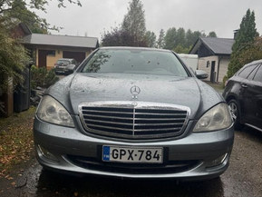 Mercedes-Benz 320