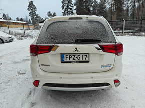 Mitsubishi Outlander PHEV