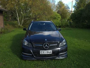Mercedes-Benz 200
