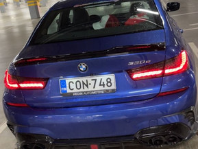 BMW 330